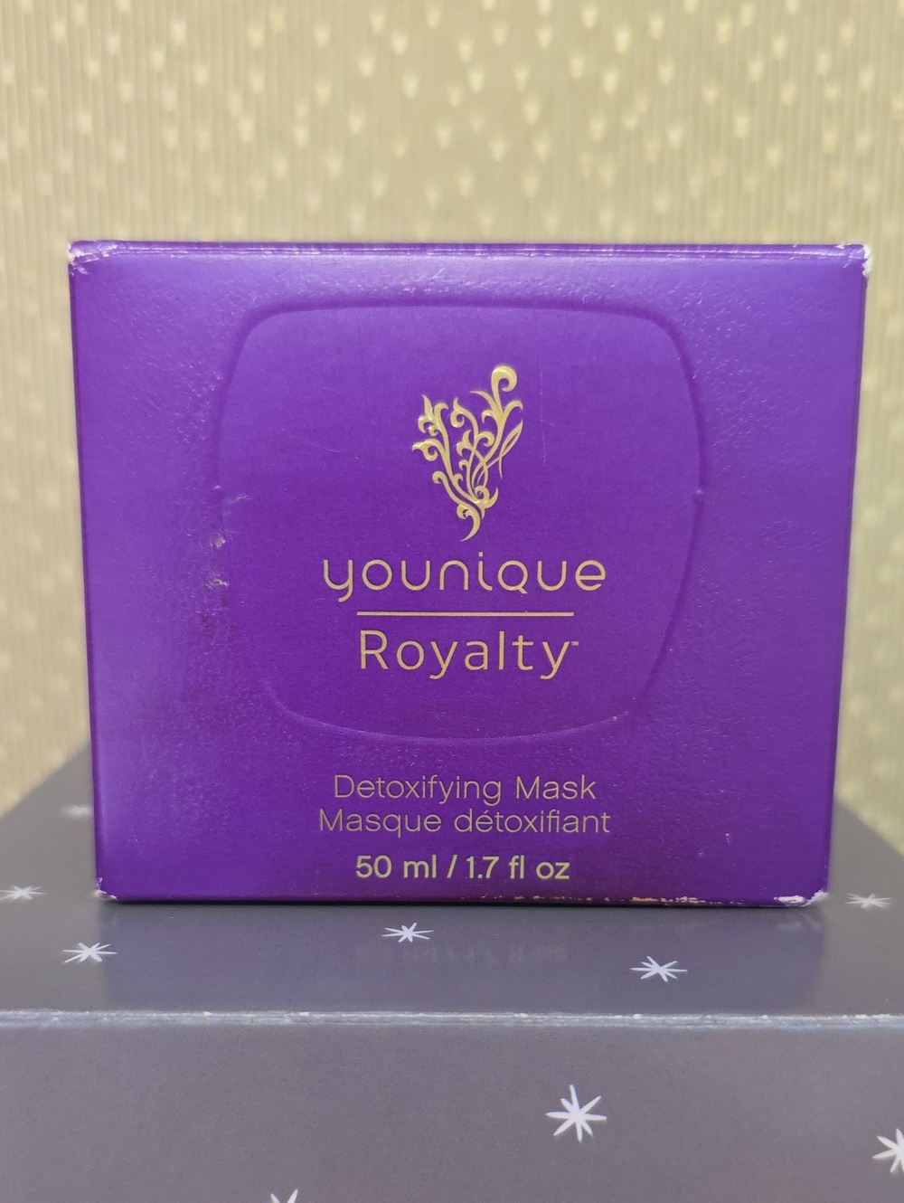 Younique Royalty Detoxifying Mask
